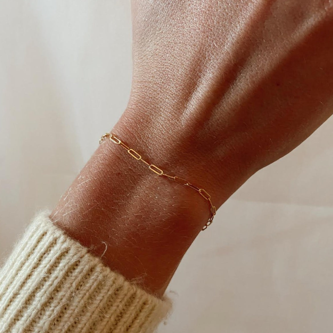 Gold Paperclip Style Bracelet in 14k