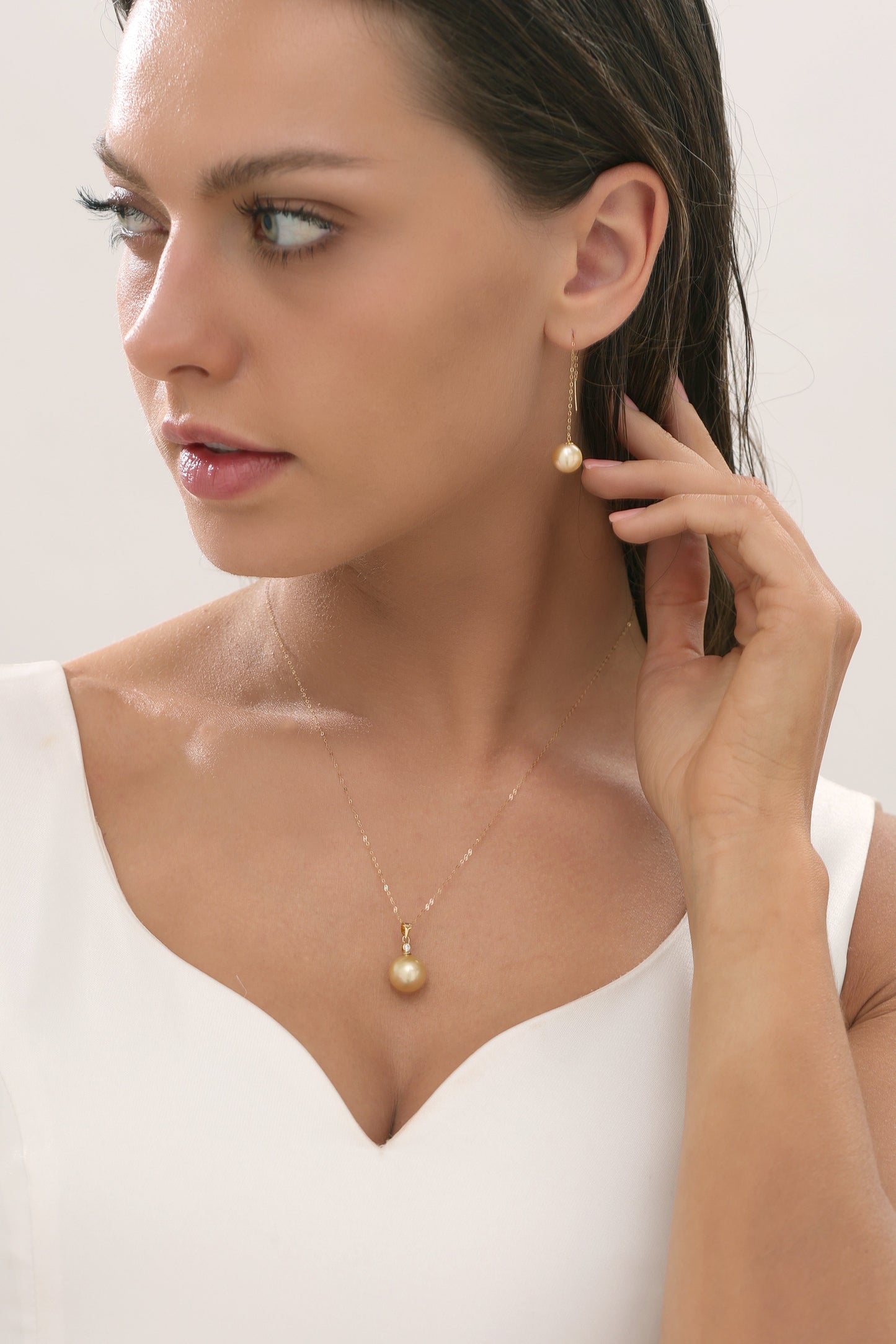 18K Gold South Sea Pearl Pendant Necklace 2