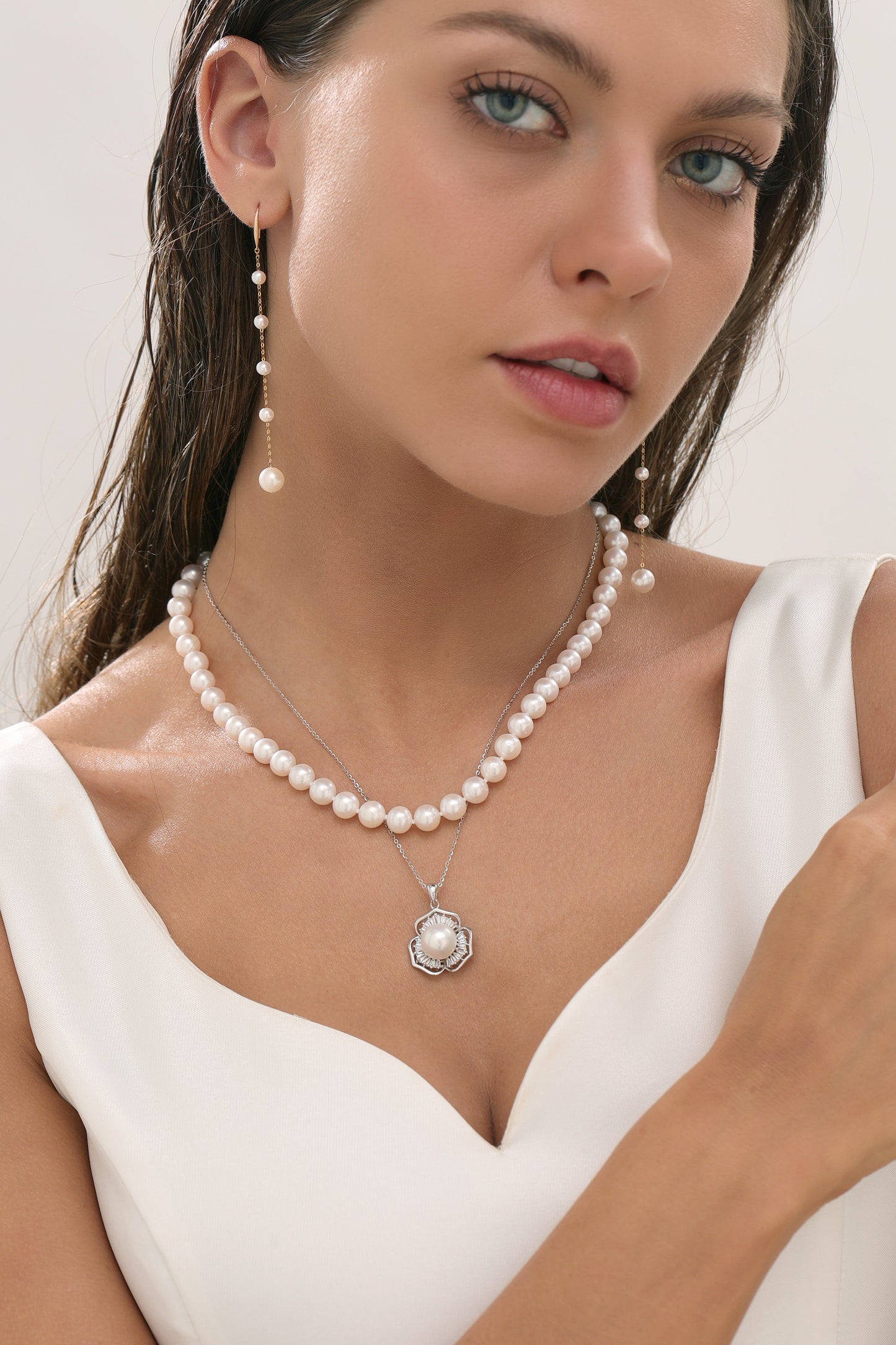 White Freshwater Pearl Necklace 6.5 to 7.5 Millimeters