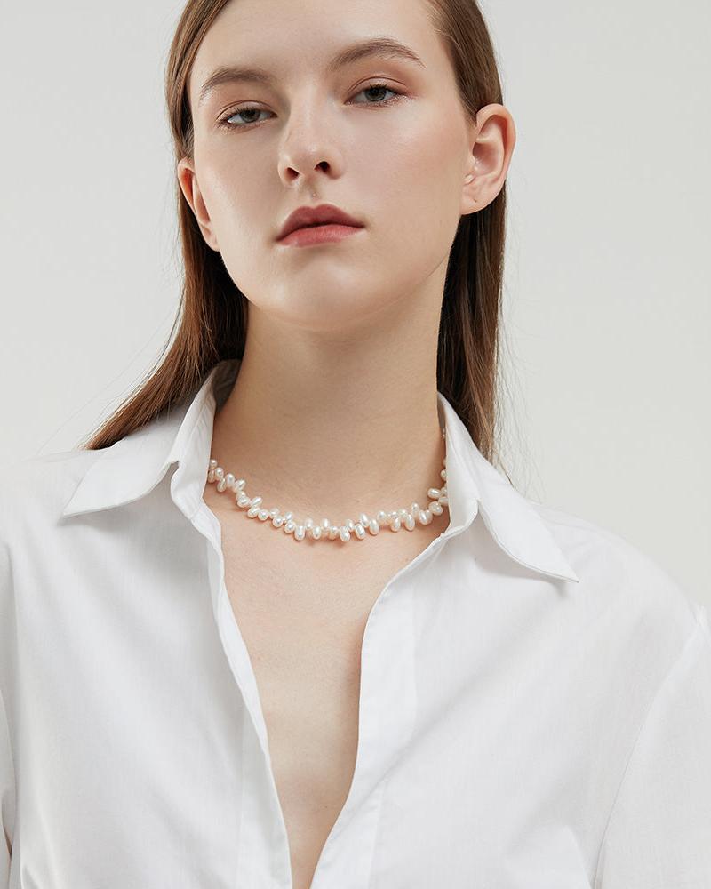 Pearl Choker Style Necklace in Elegant Design