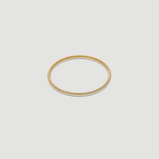 Golden 14k Meghan Style Ring