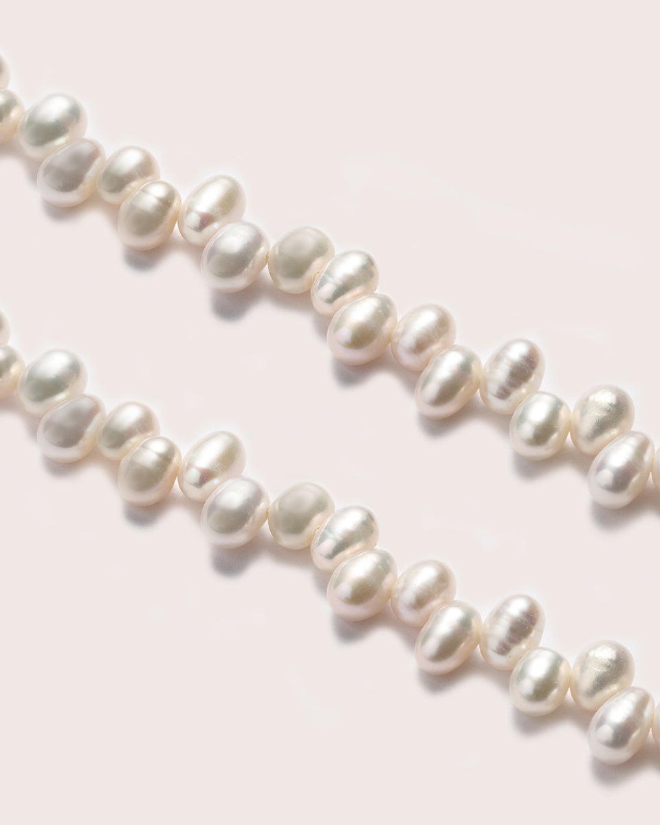 Pearl Choker Style Necklace in Elegant Design