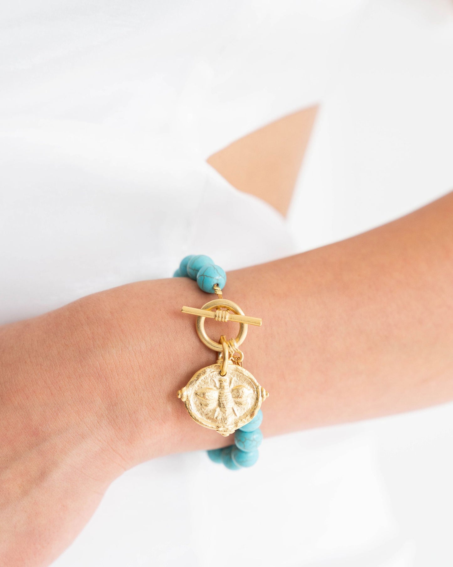 Gold Bee Intaglio Stone Bracelet Design