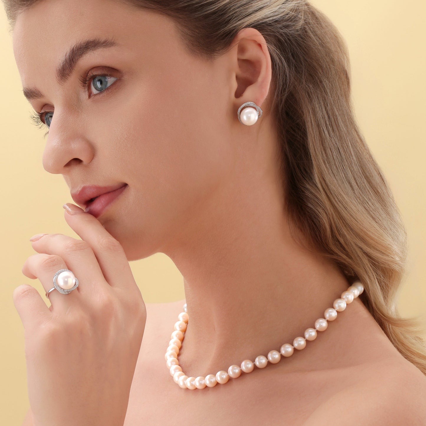 Classic White Round Freshwater Pearl Necklace in Sterling Silver