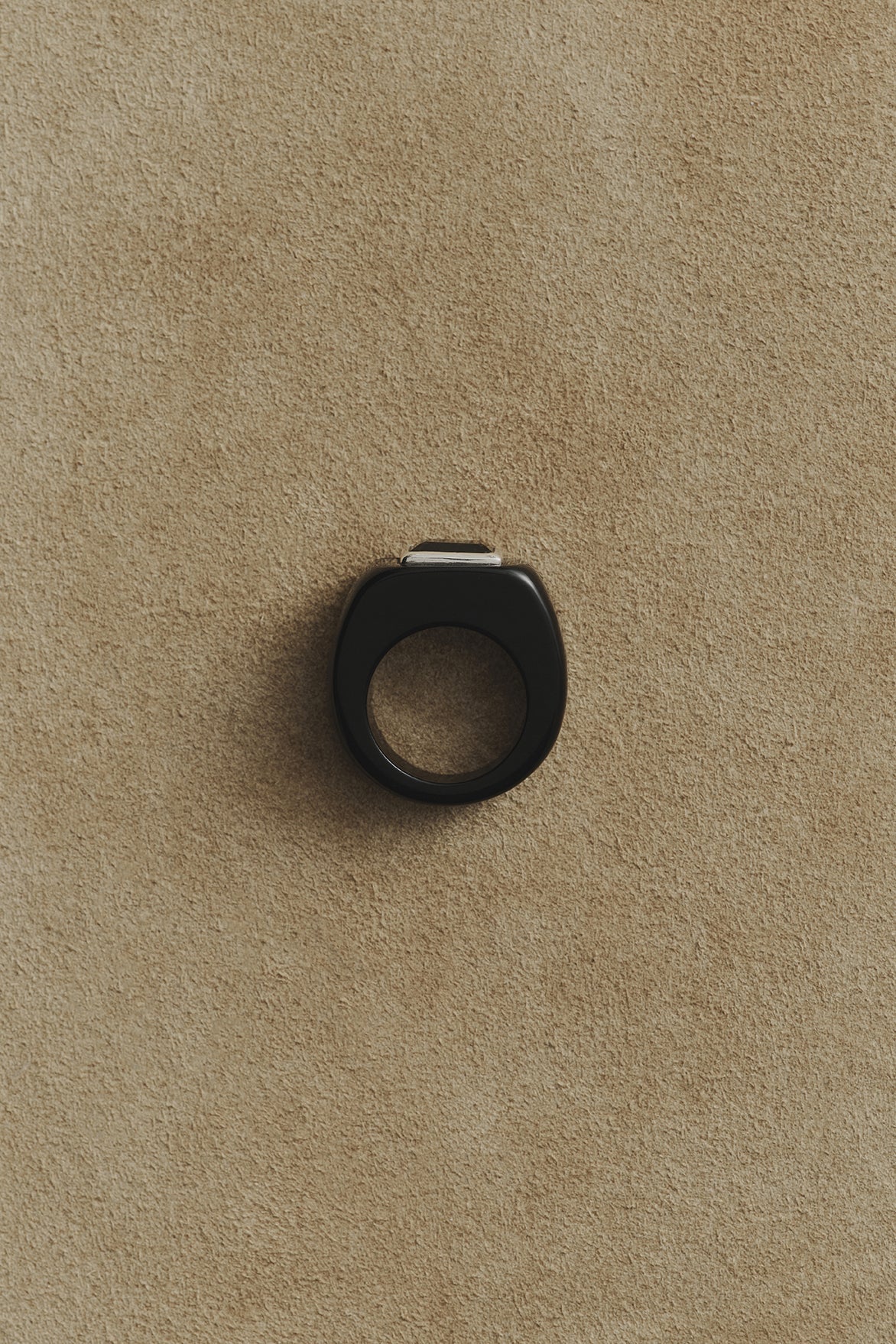 Onyx Ring Size 6.5 in Elegant Design