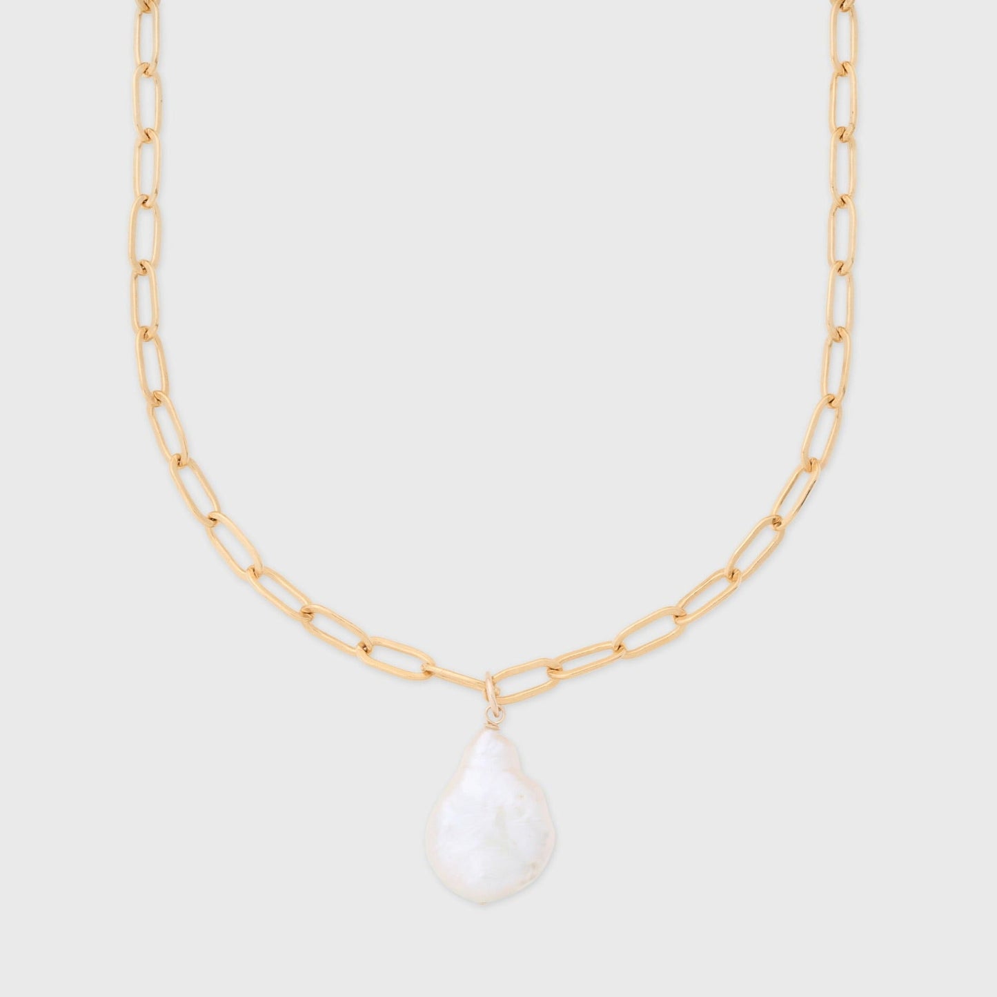 Elegant Pearl Necklace for Everyday Wear