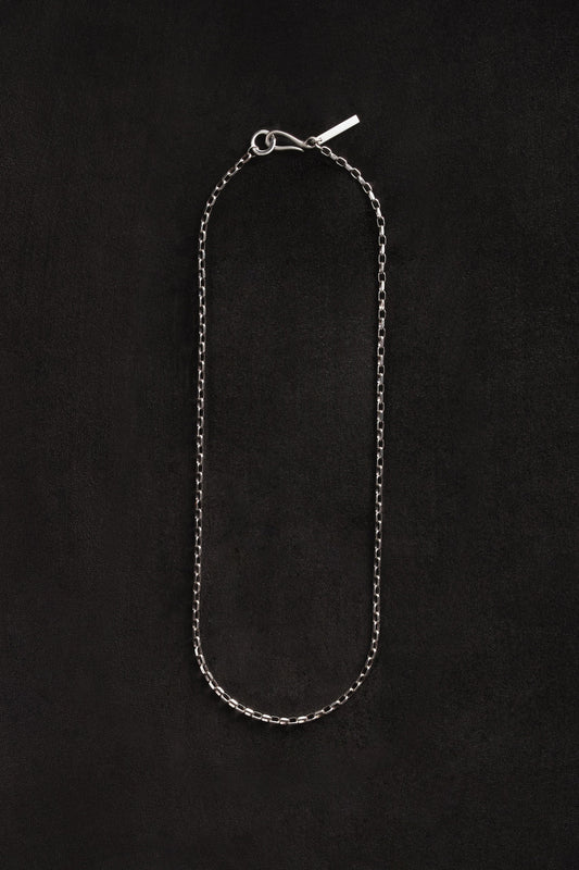 16 Inch Chain Necklace in Elegant Design