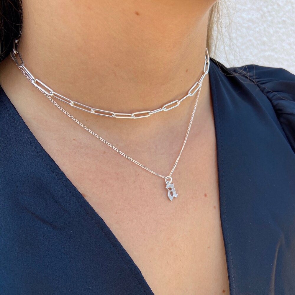 Chunky Paperclip Choker Necklace in Unique Design