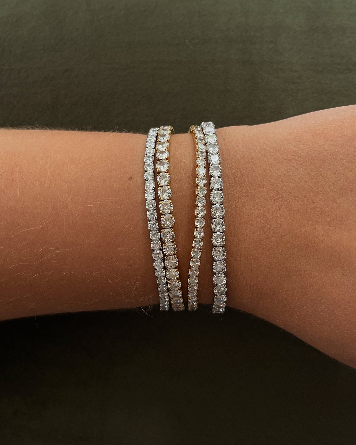 Luxe CZ Bracelet in Elegant Design