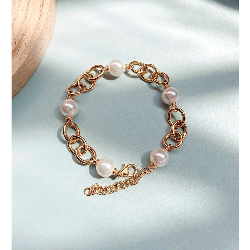 Chunky Silver Chain Bracelet with Freshwater Pearls