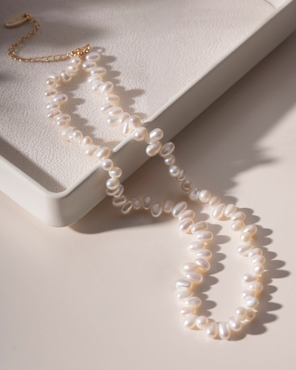 Pearl Choker Style Necklace in Elegant Design