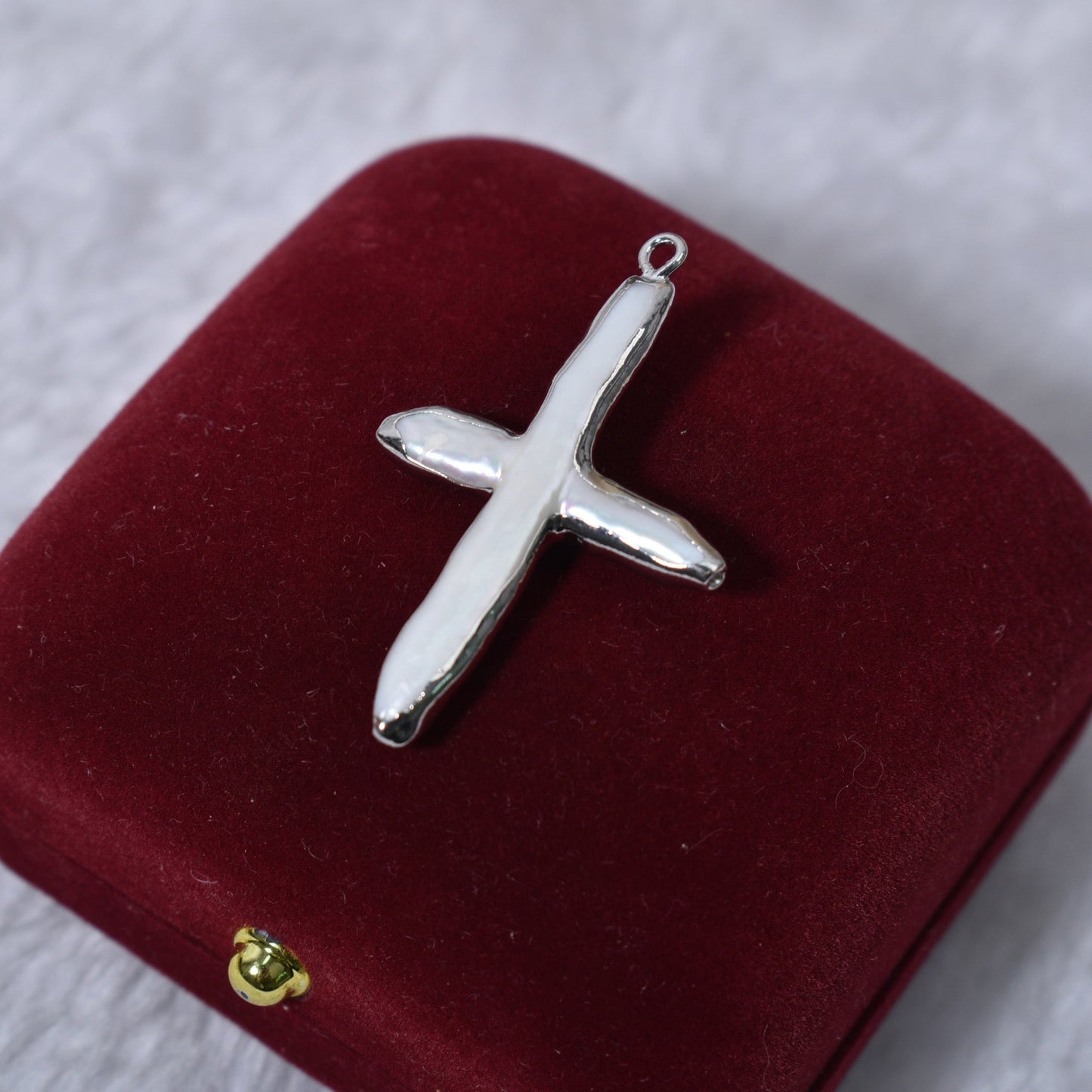 Large Pearl Pendant with Cross Design