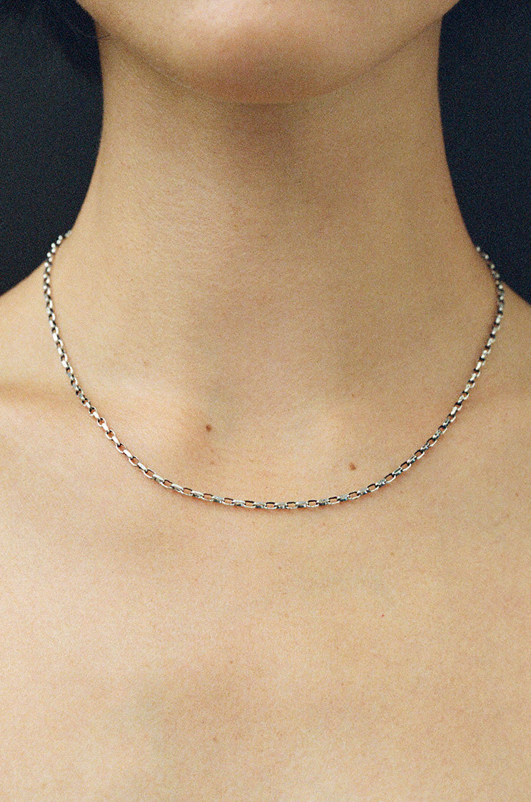 18 Inch Chain Necklace in Silver