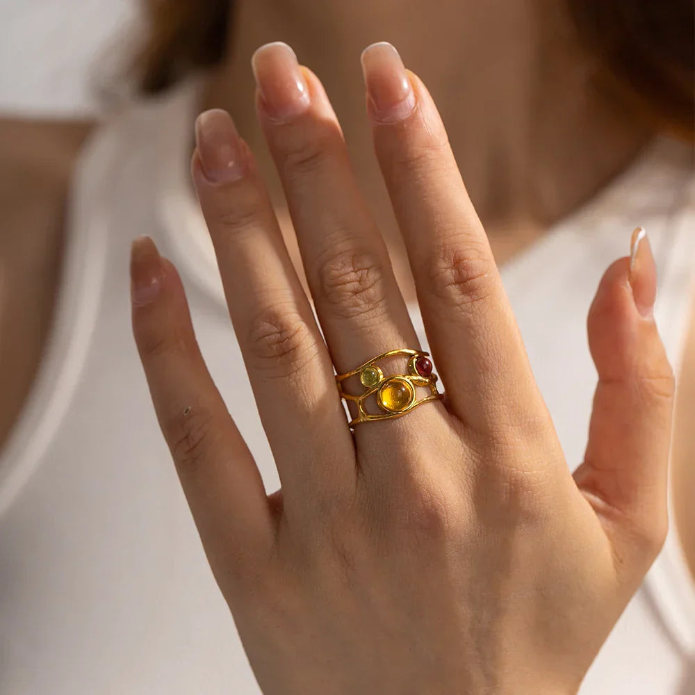 Wavy Gold Mesh Fashion Ring