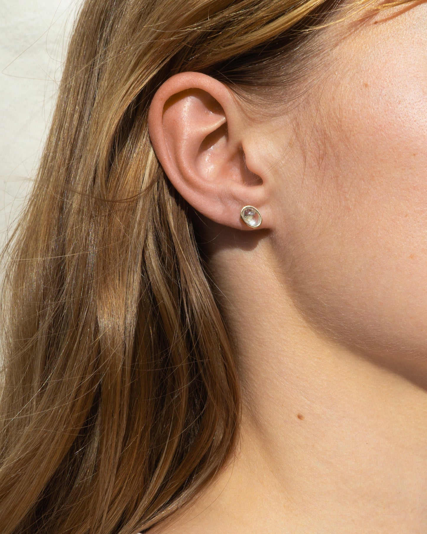 Floating Studs in 14K Gold