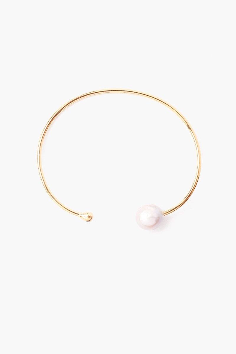 White Pearl and Gold Diamond Bracelet