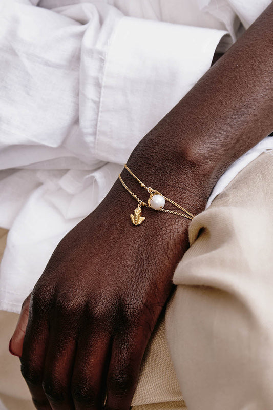 White Pearl Charm Bracelet for Stylish Elegance