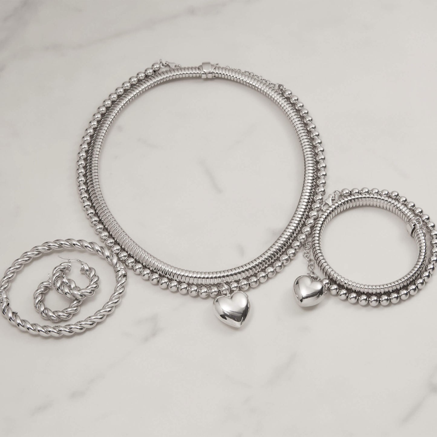 Silver Coil Collar Design for Stylish Neckwear