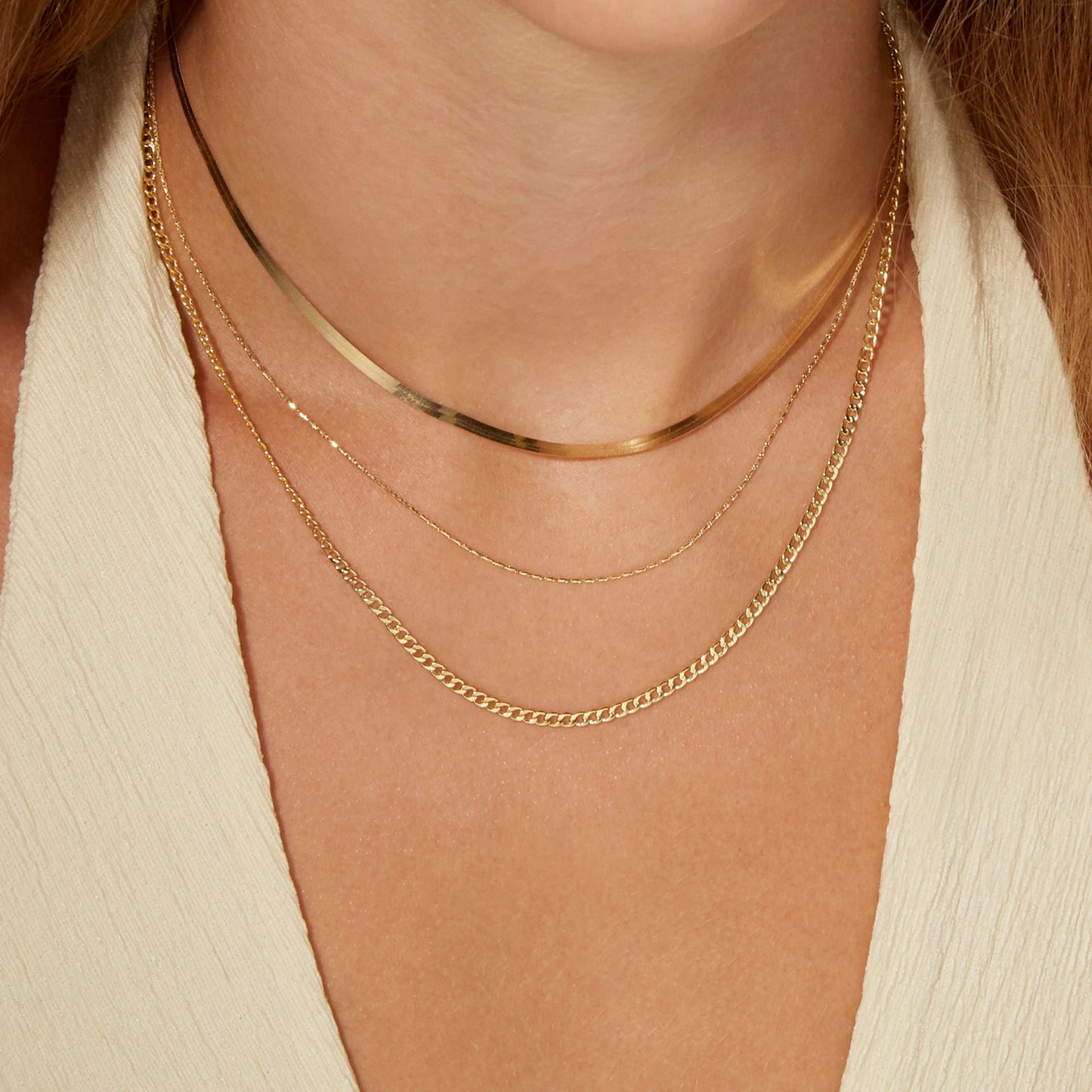 Curb Chain Necklace in Stylish Design