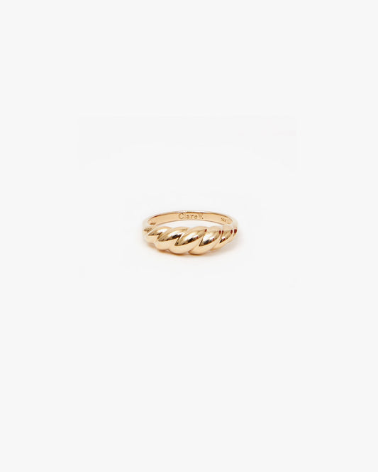 Unique Croissant Design Ring in Elegant Style