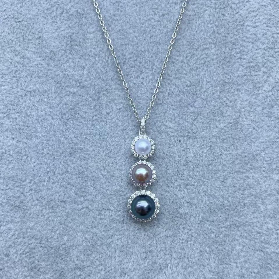 Radiant Trio Pearl Pendant Necklace with Three Pearls