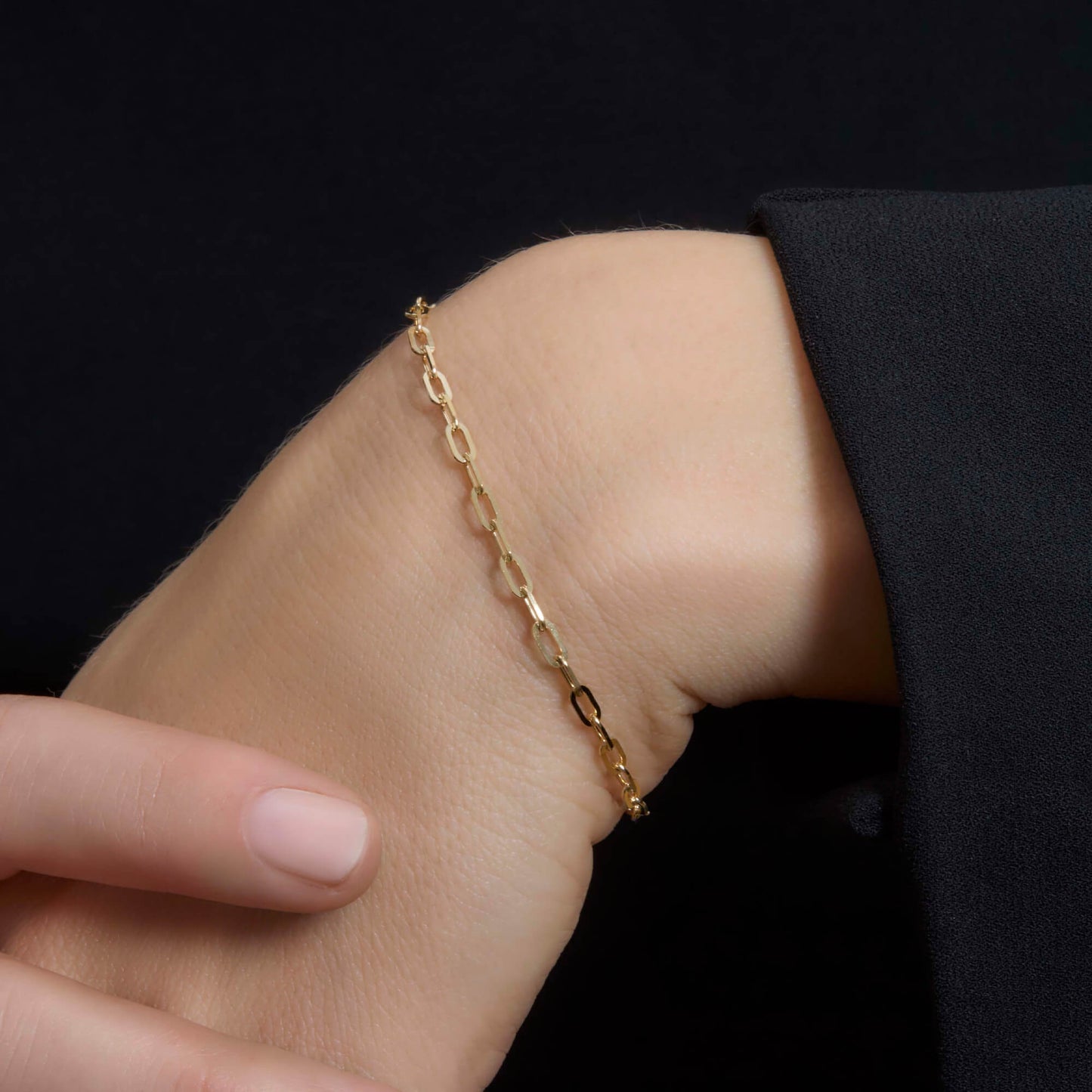 Delicate Gold Paperclip Chain Bracelet