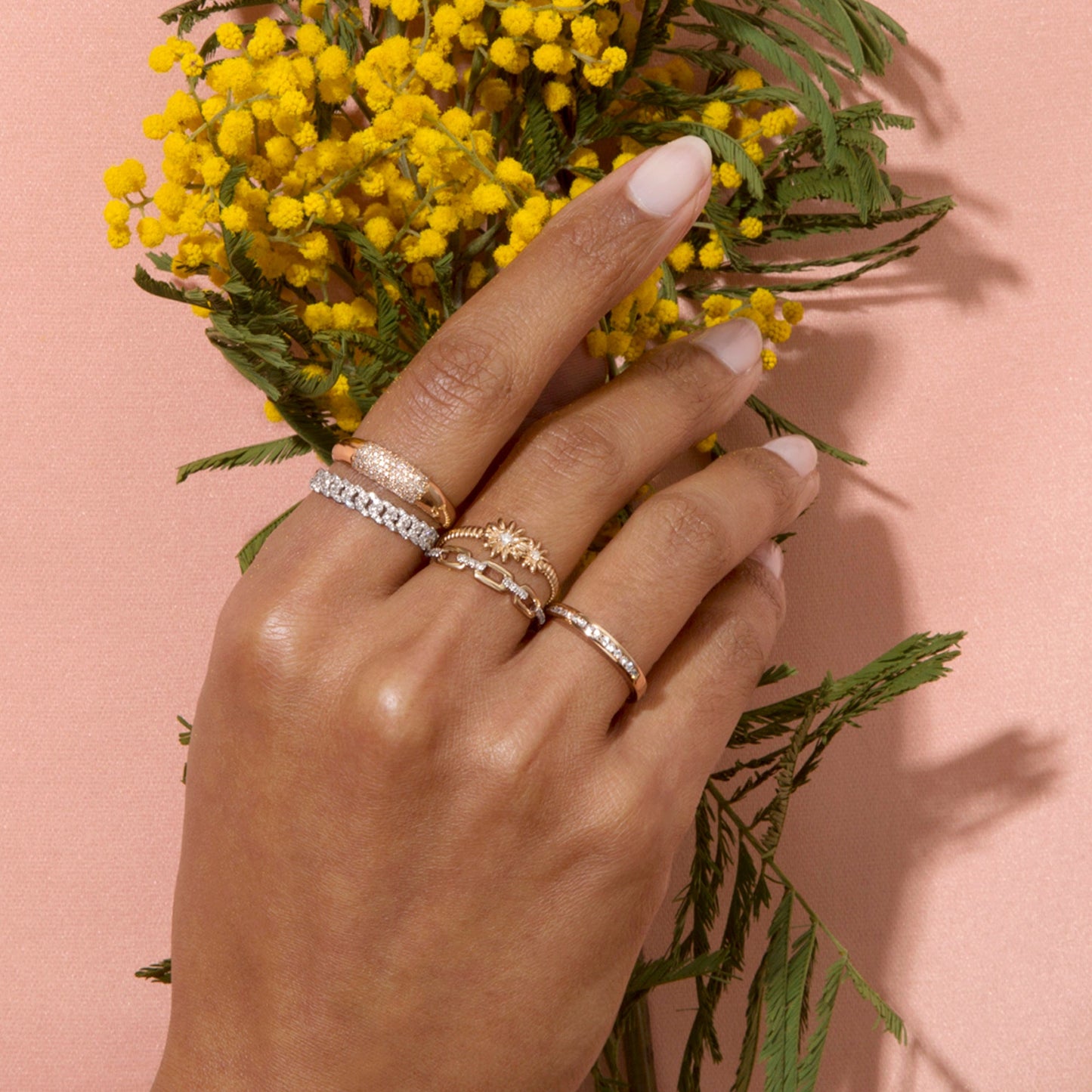 Daisy Chain Design Trellis Ring