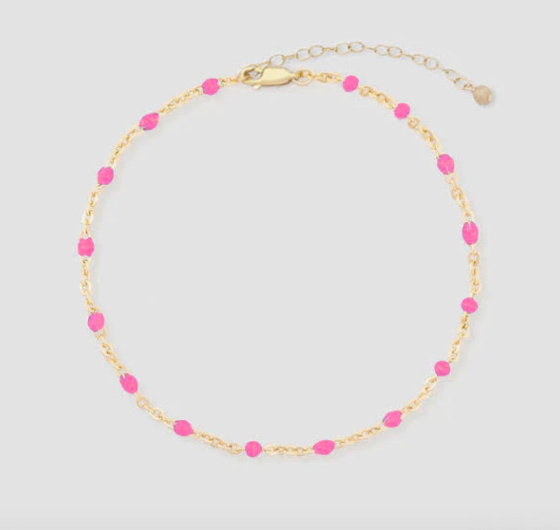 Pink Daisy Anklet in Delicate Floral Design