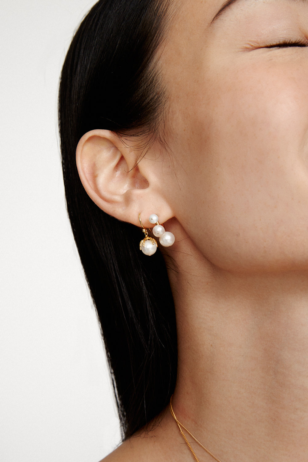 Gold Earrings in Elegant Design