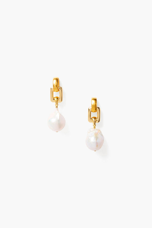 White Pearl Earrings in Elegant Design 1