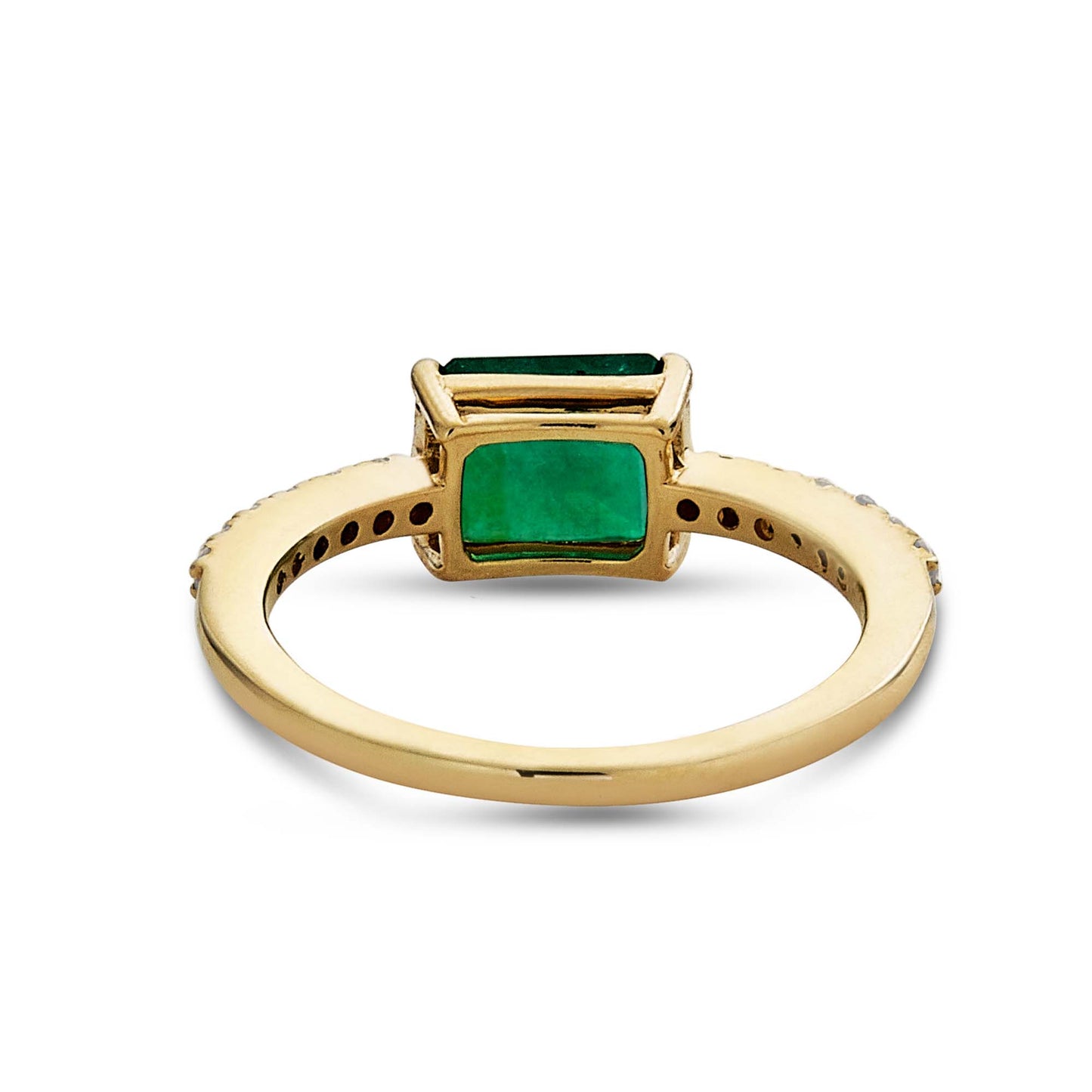 Elegant Emerald and Diamond Ring Design