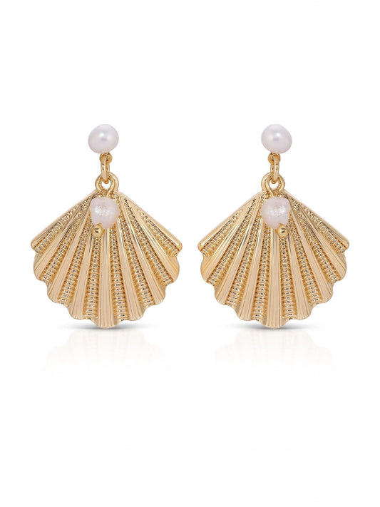 Elegant Scallop Shell Earrings with Pearls