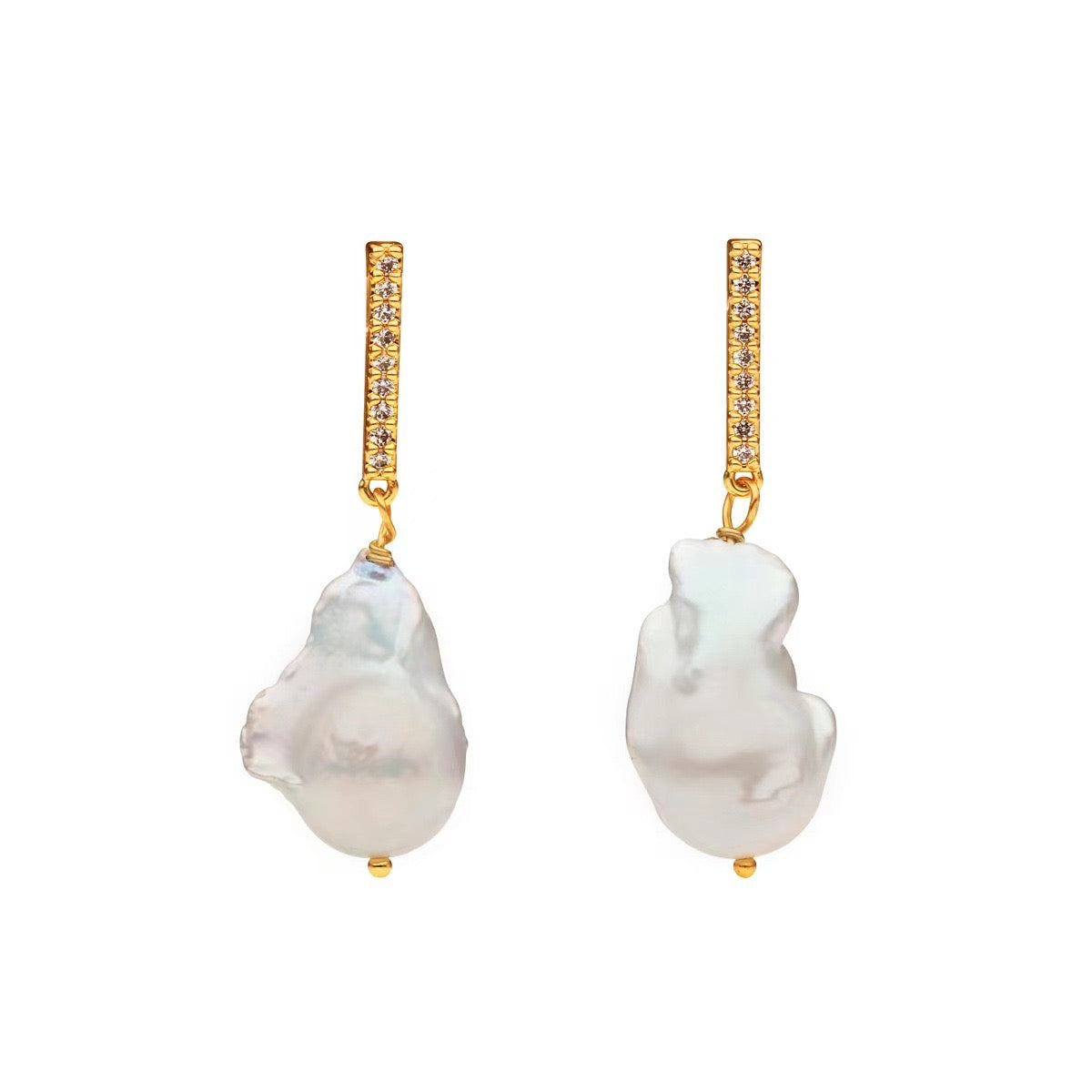 Chic Baroque Pearl and Zirconia Earrings