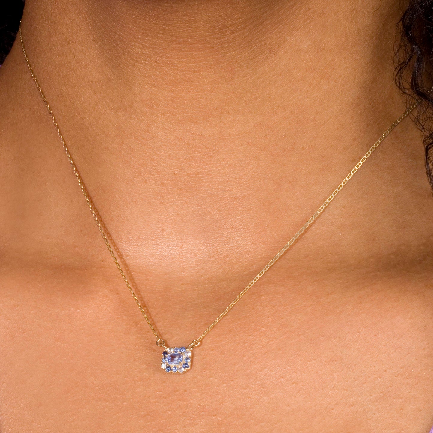 Sapphire Pendant Necklace in Elegant Design