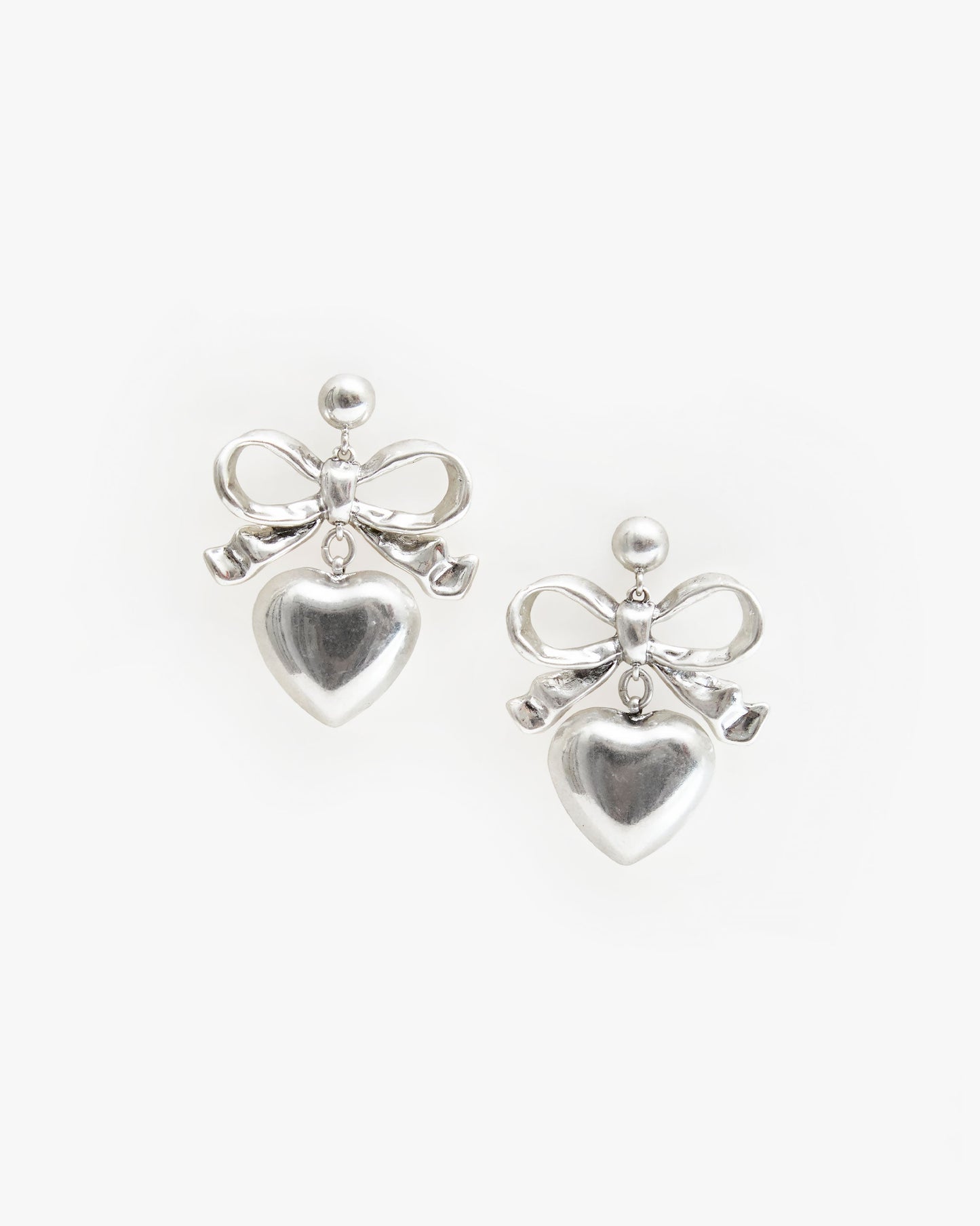 Stylish Heart Drop Earrings in Elegant Design