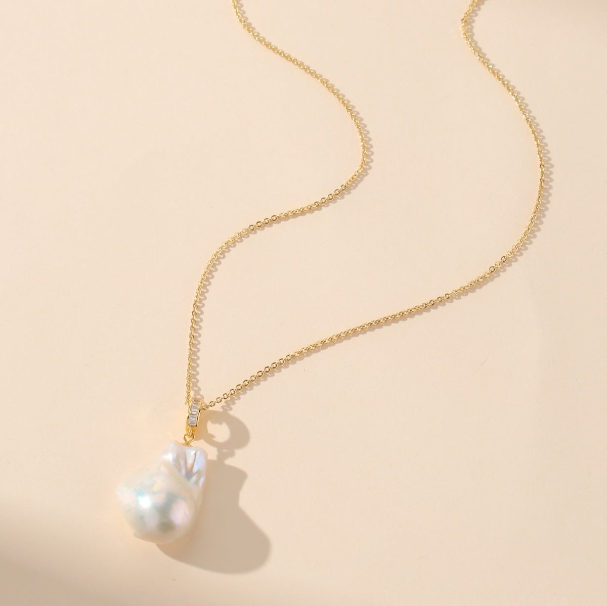 White Baroque Pearl Pendant Necklace for Women