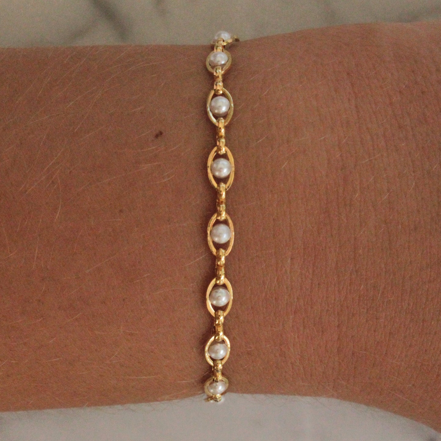 Elegant Dainty Pearl Jewelry Bracelet