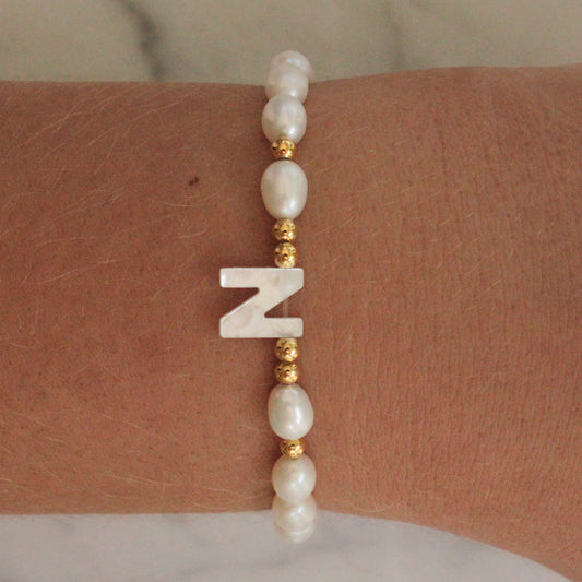 Personalized Nacre Initial Bracelet for Stylish Look