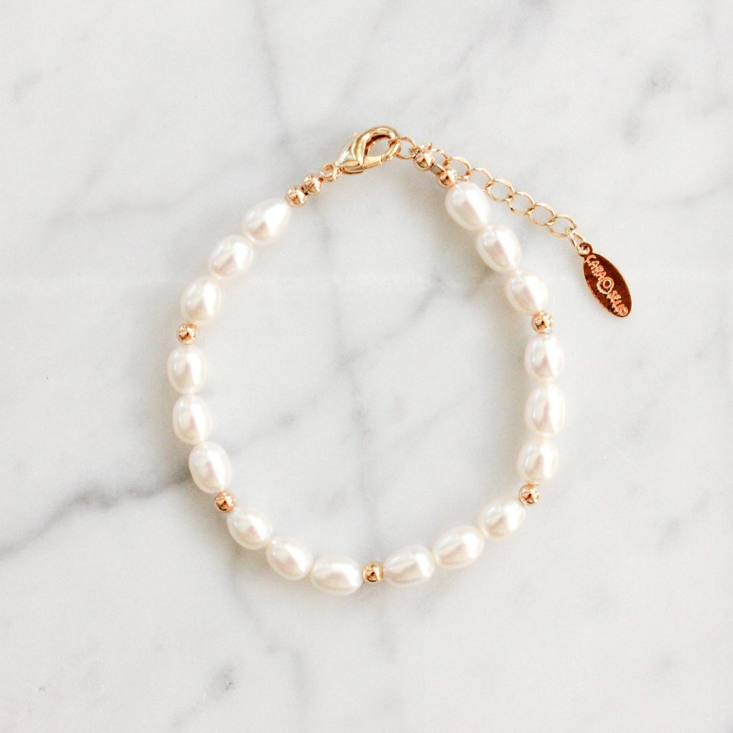 Elegant Pearl Bracelet in Classic Design 1