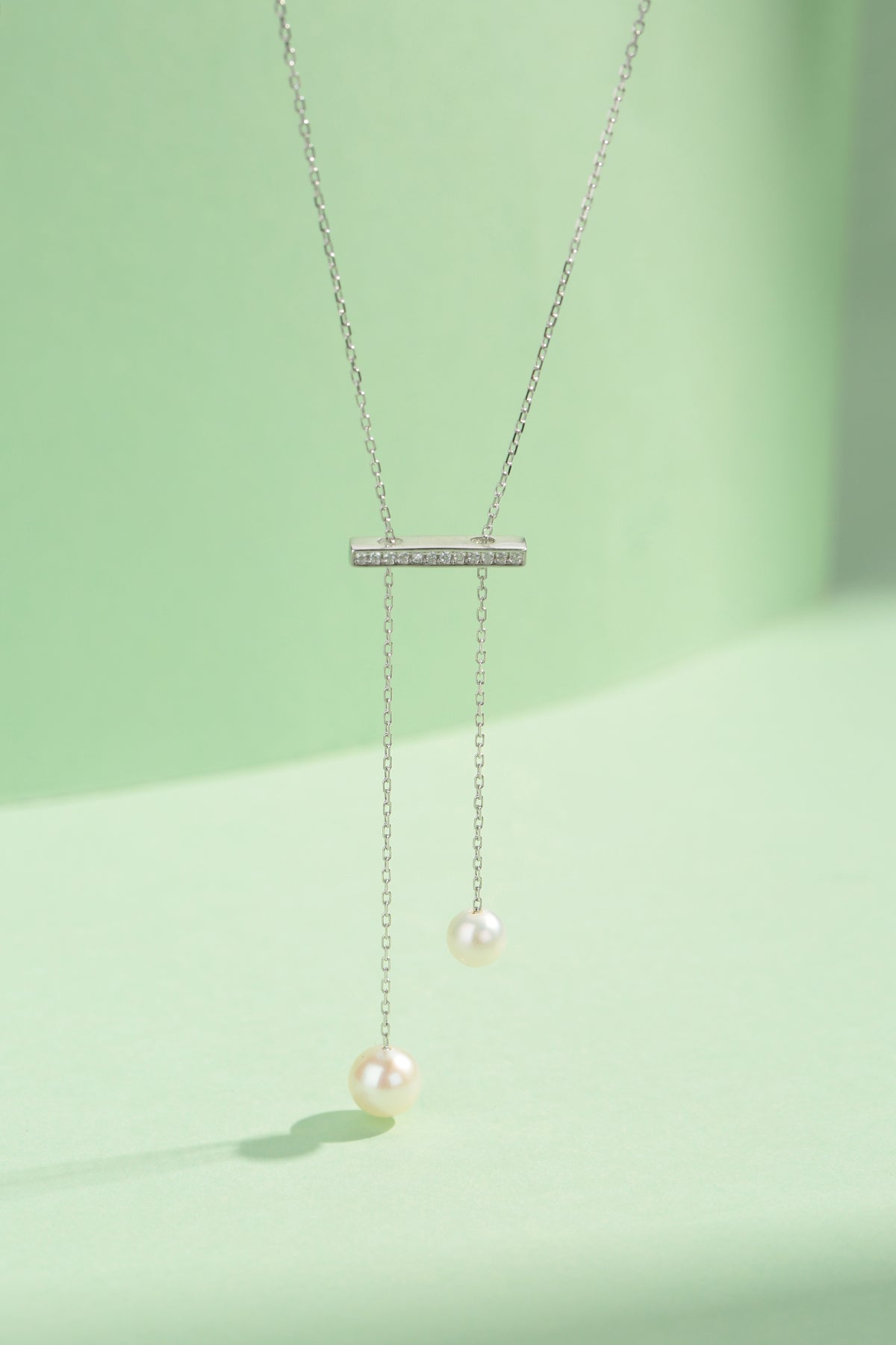 Two Pearl Pendant Necklace in Elegant Design