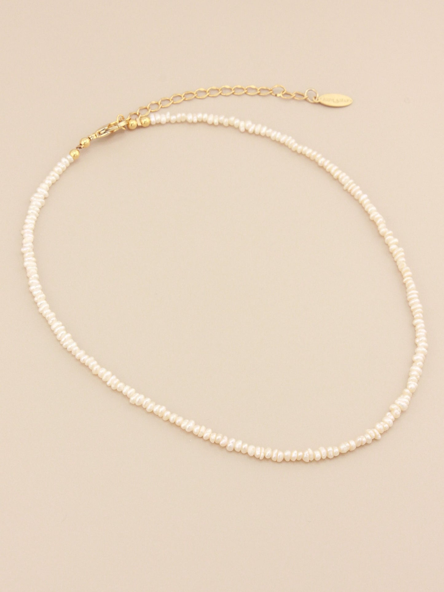 Simple Dainty Pearl Choker Necklace