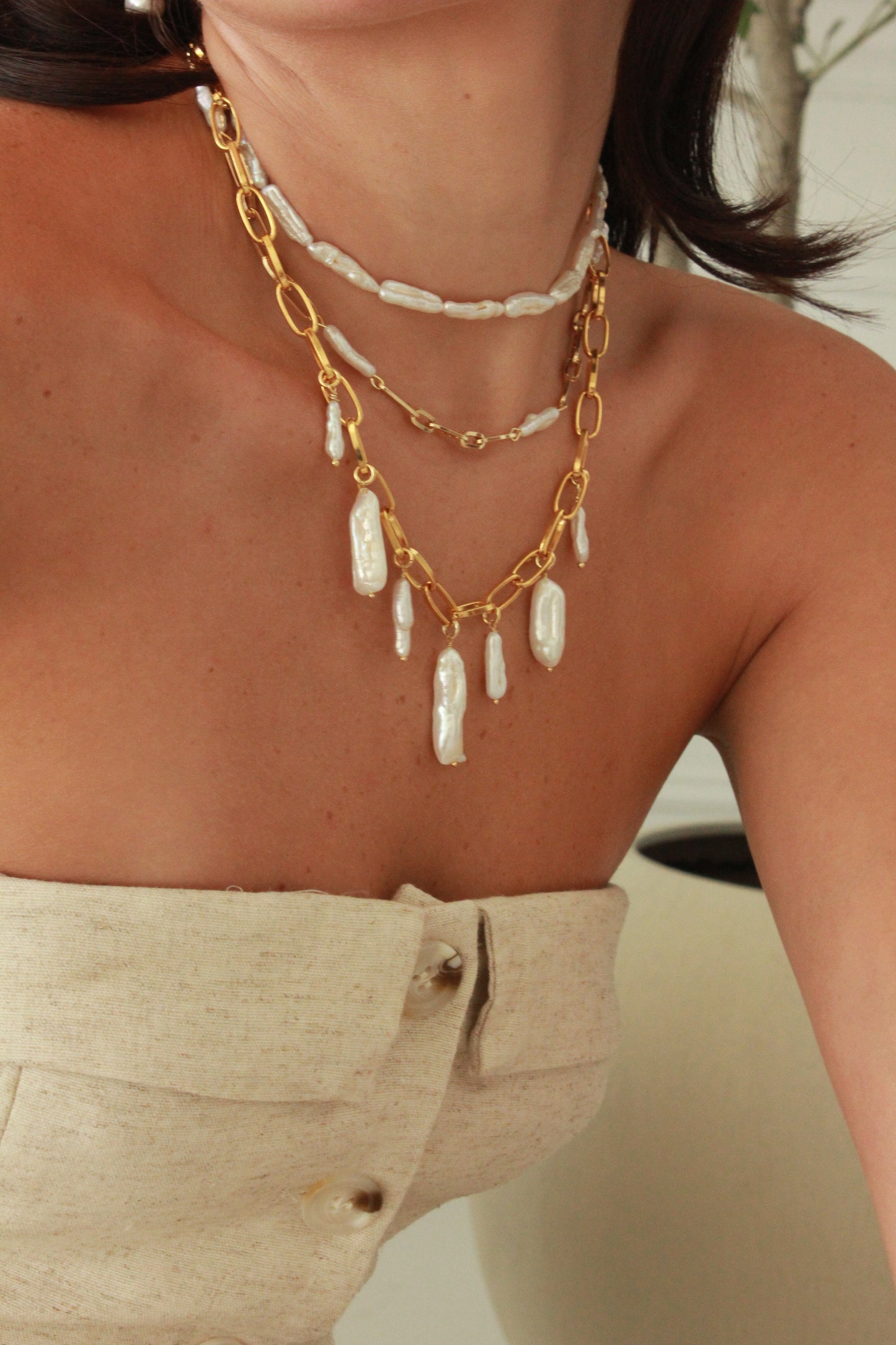 Elegant Pearl Mist Chain Necklace