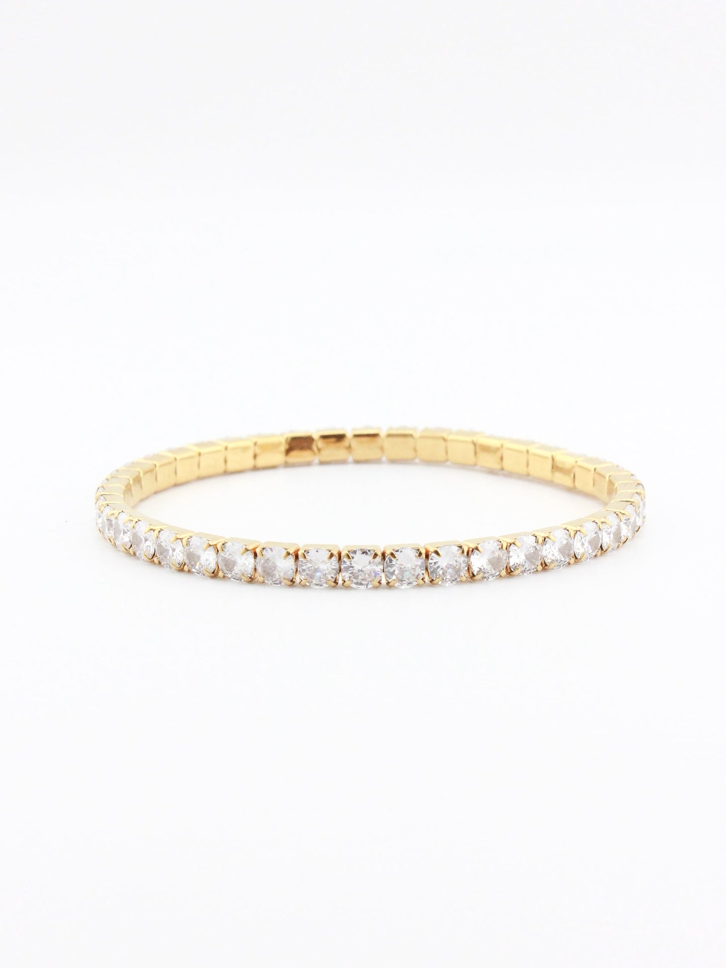 Luxe CZ Bracelet in Elegant Design