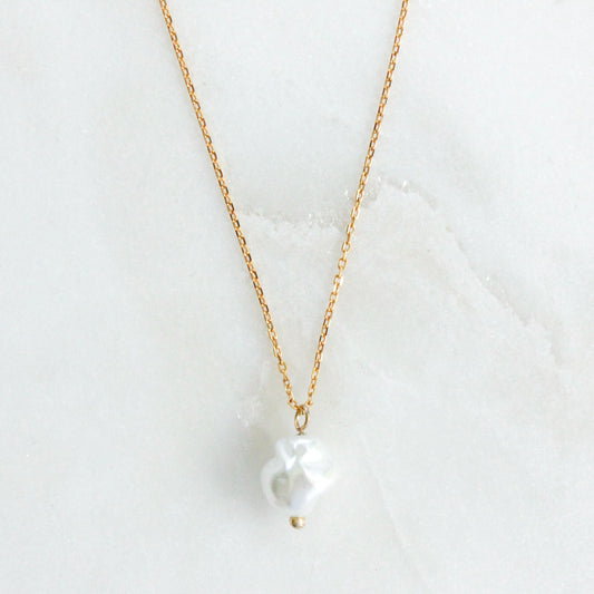 Delicate Small Pearl Pendant Necklace