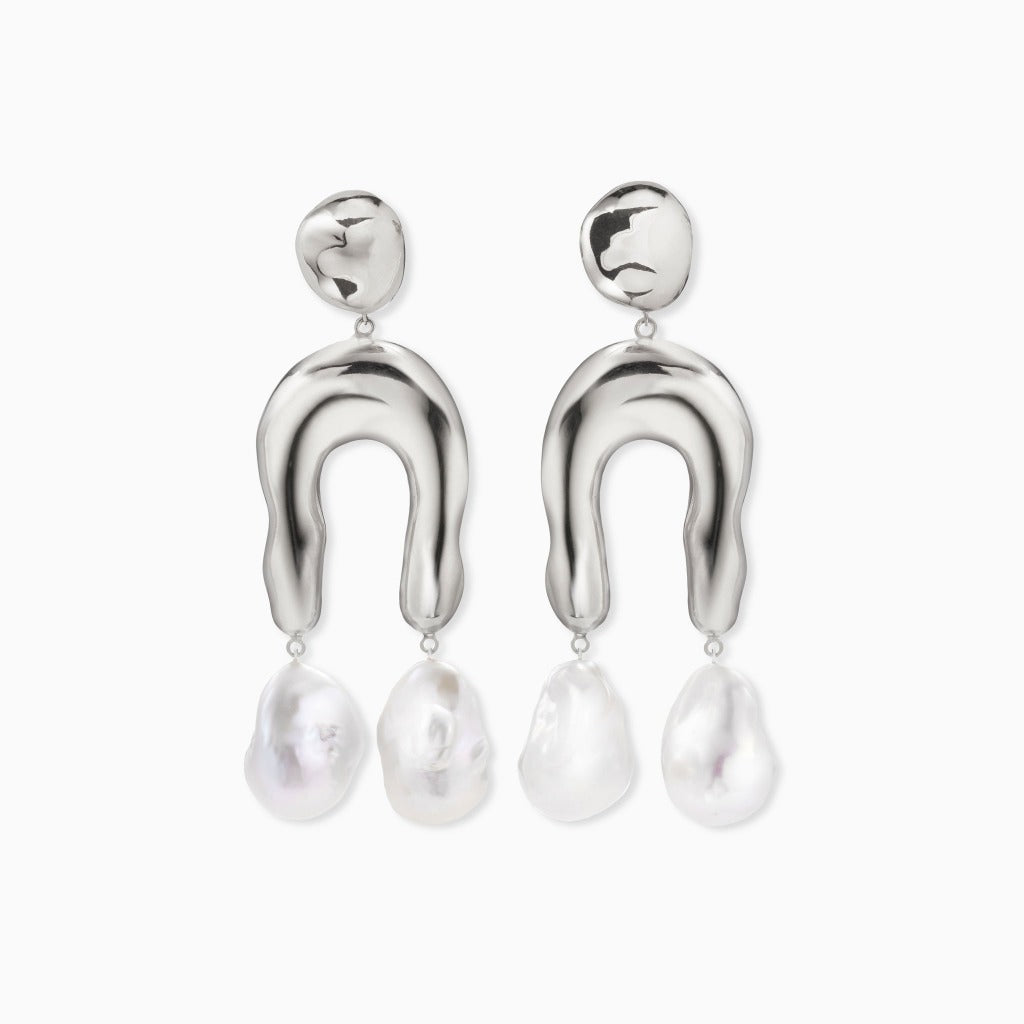 Elegant Earrings in Silver with Unique Design