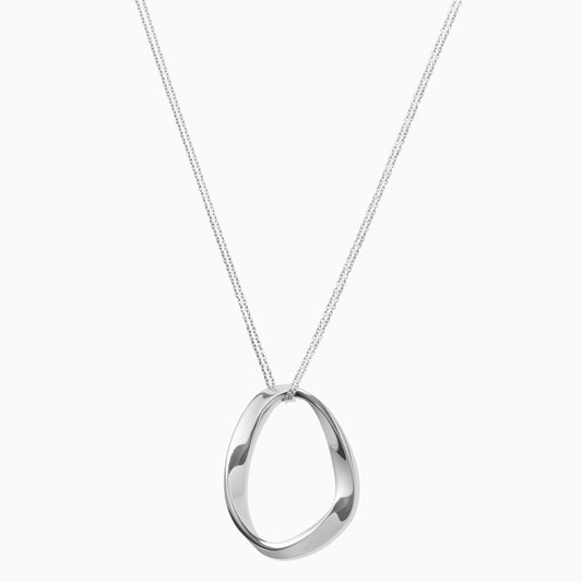 Stylish Silver Pendant for Elegant Looks