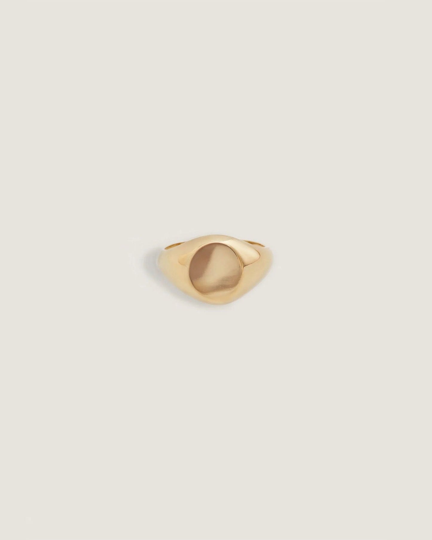 Classic Bold Signet Ring in Sophisticated Design