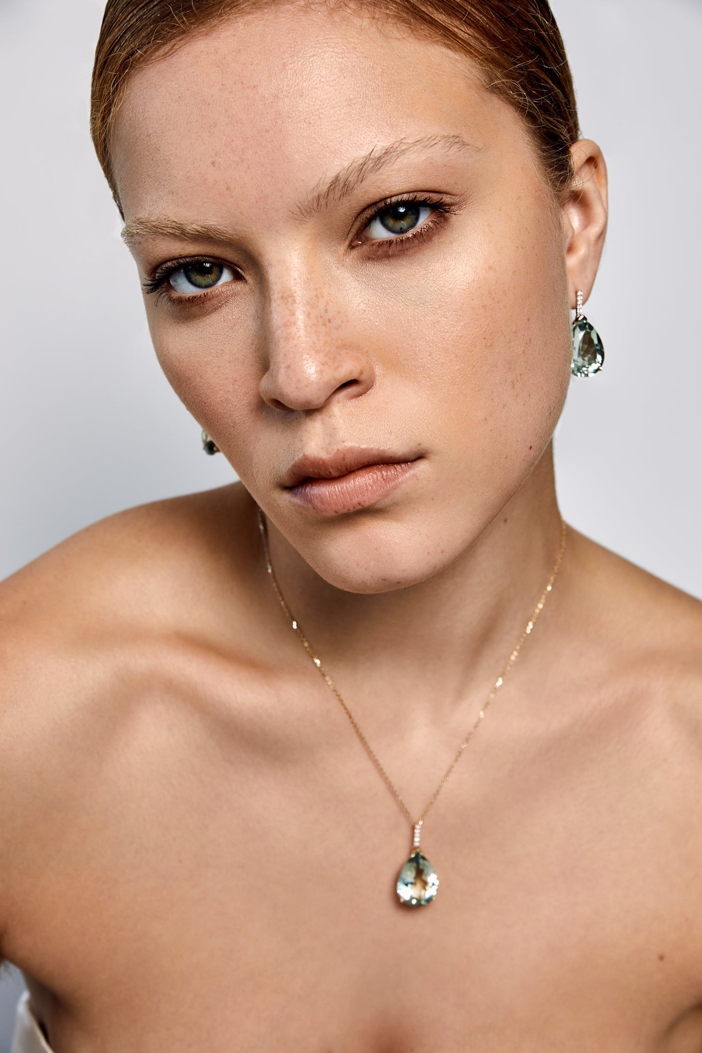 Green Amethyst Pear Necklace in 14kt Gold