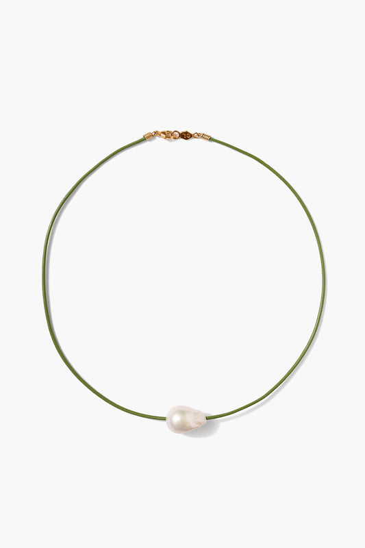 Green Pearl Necklace in Elegant Design