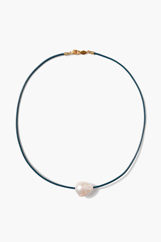 Iris Blue Pearl Necklace in Elegant Design